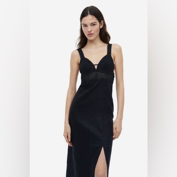 Black Linen Dress with Eyelet Embroidery. Size M. - Picture 3 of 7